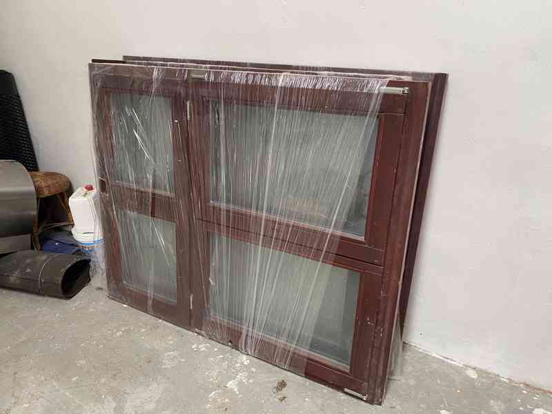 Dřevěná dvojitá okna 120x150 cm - foto 2