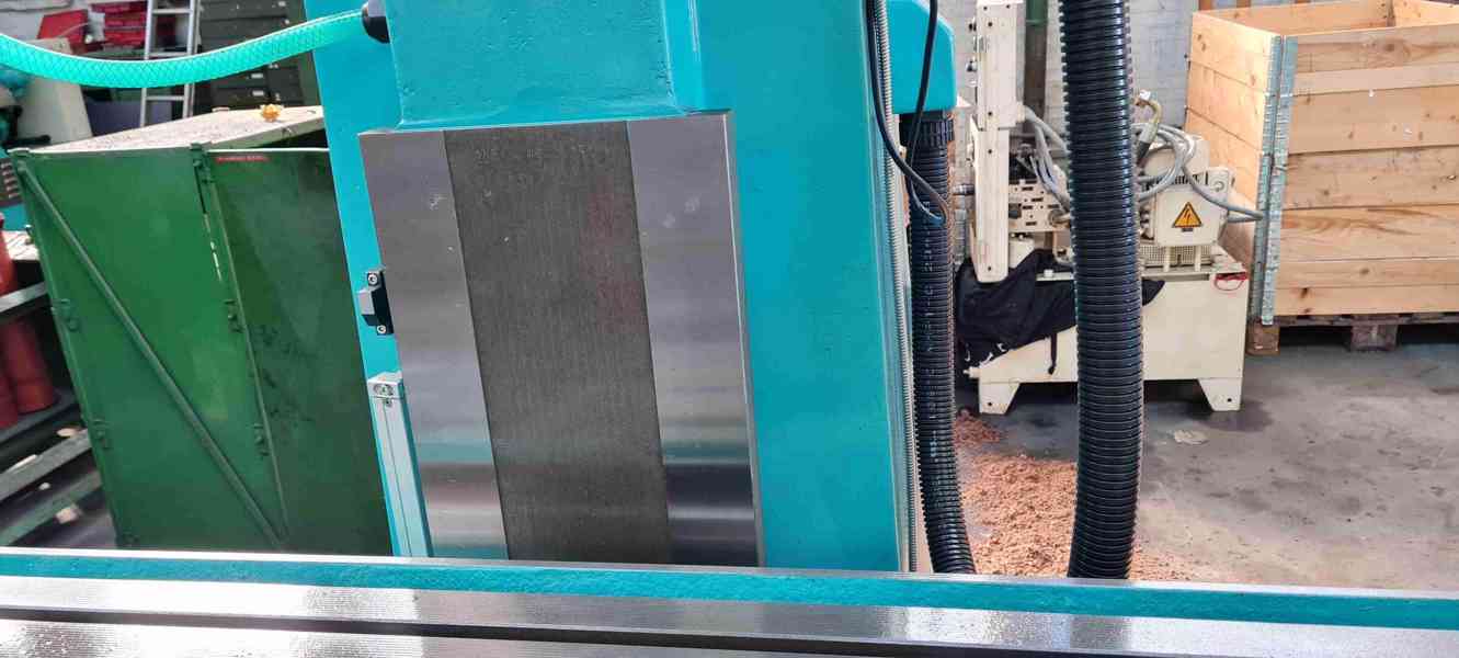 Frézka FNK 25 A, r. v. 1982, po GO  - foto 6