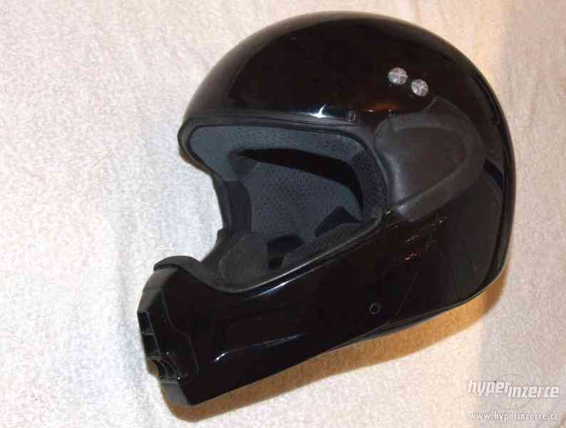 Helma na motorku ( motocyklová přilba ) vel. S (55-56cm) - foto 1