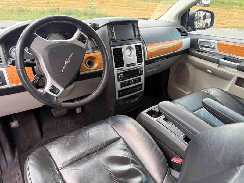Chrysler Grand Voyager 3.8 RT LPG, Kůže EU 2008 - foto 13