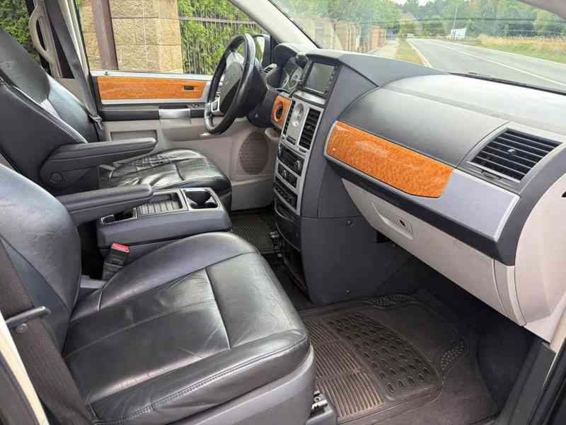 Chrysler Grand Voyager 3.8 RT LPG, Kůže EU 2008 - foto 10