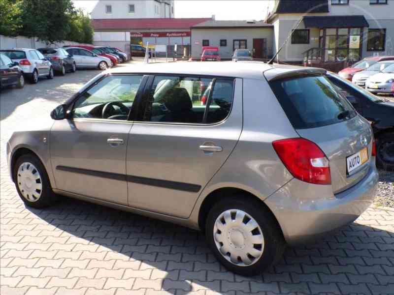 Škoda Fabia 1,2 i 51KW 12V KLIMATIZACE - foto 4