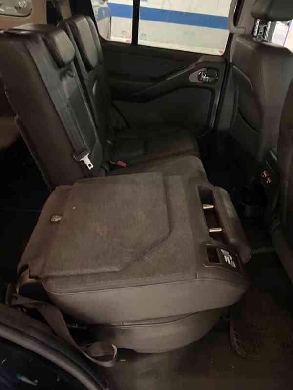 Nissan Pathfinder 2.5 dCi LE 126kw - foto 10