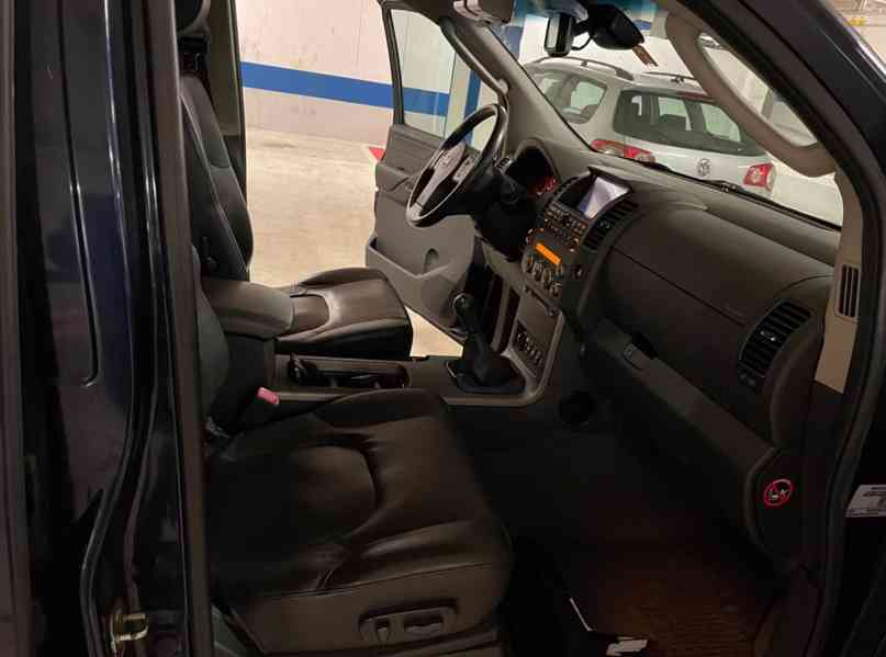 Nissan Pathfinder 2.5 dCi LE 126kw - foto 8