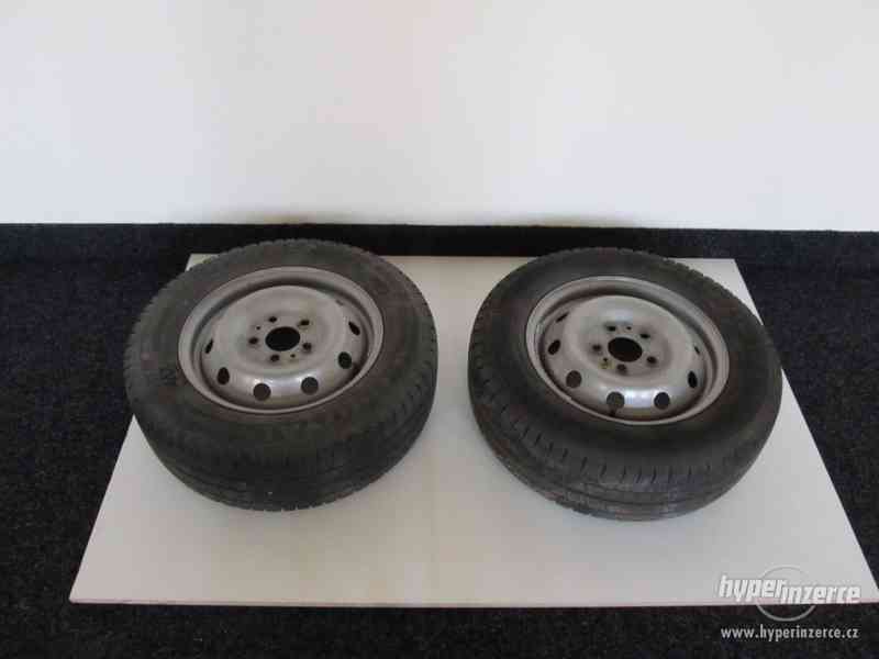 ZIMNÍ PNEU 195/70 R15 - foto 1