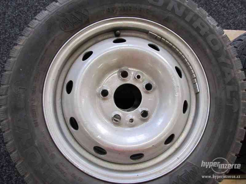 ZIMNÍ PNEU 195/70 R15 - foto 9