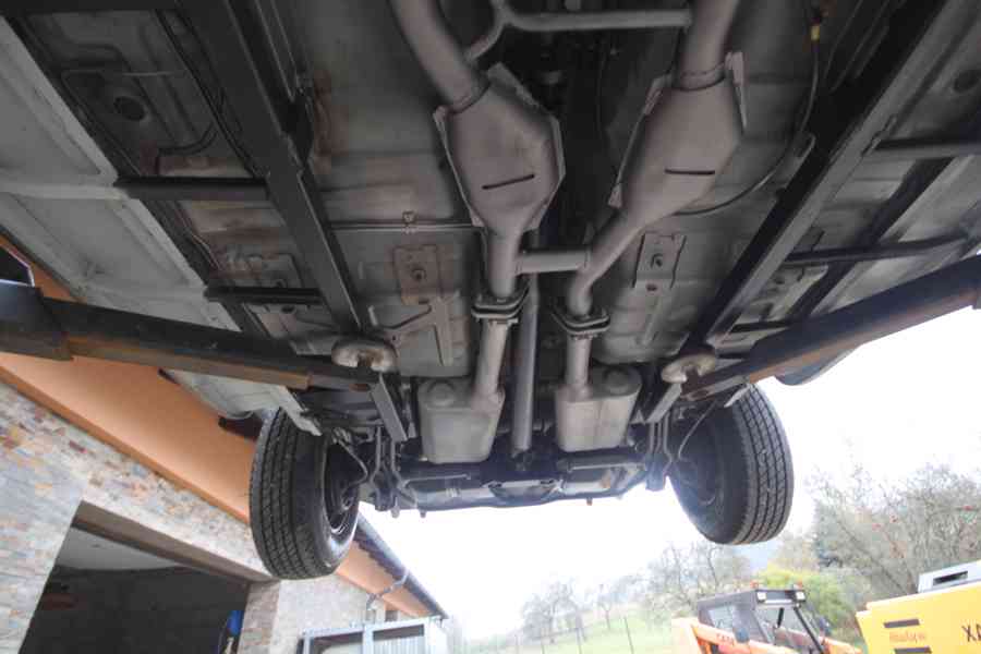 Oldtimer Ford Excalibur Cabrio - foto 16