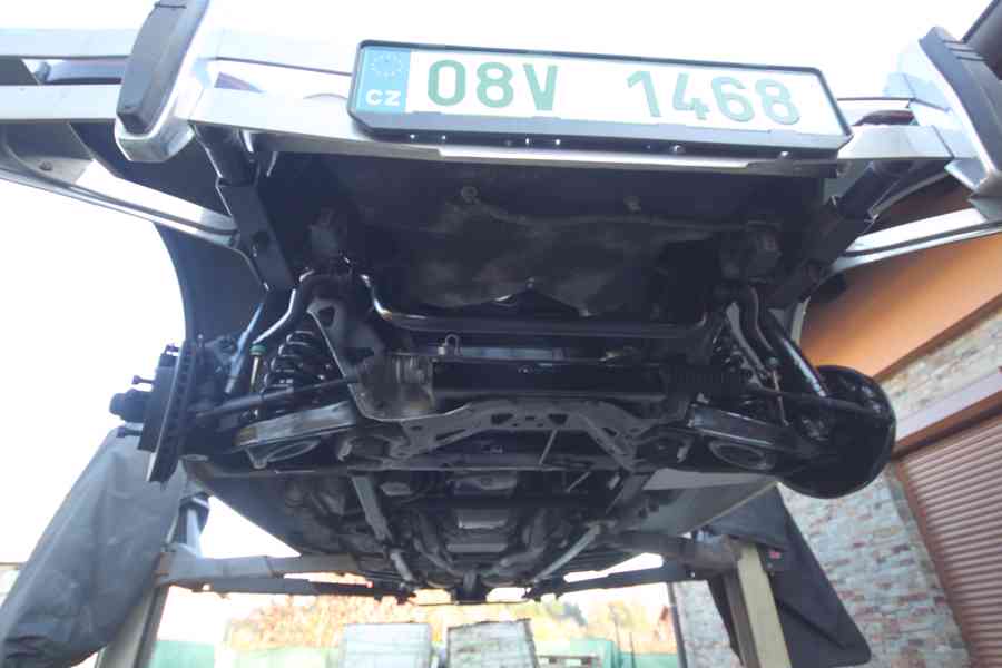 Oldtimer Ford Excalibur Cabrio - foto 12