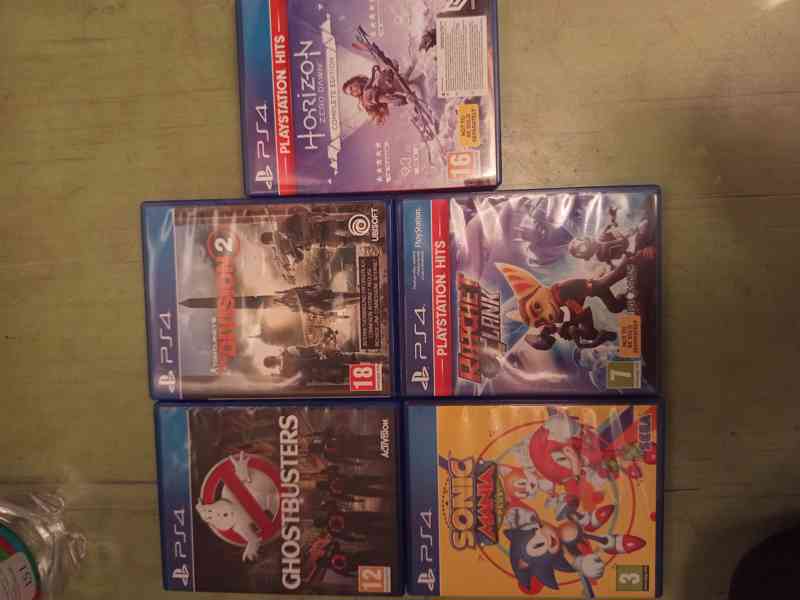 PlayStation 4  - foto 7