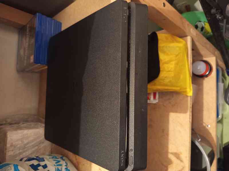 PlayStation 4  - foto 3