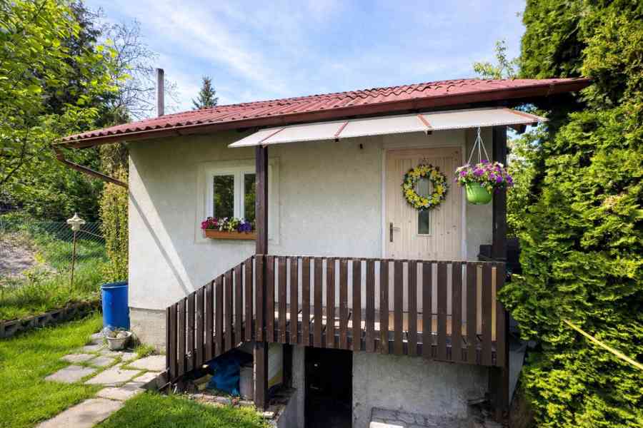 Prodej chatky 2+1 s pergolou a bazénem v Roztokách - foto 14