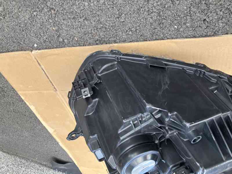 predni svetlo svetla dacia Duster ll 2 lift 21-24 - foto 17