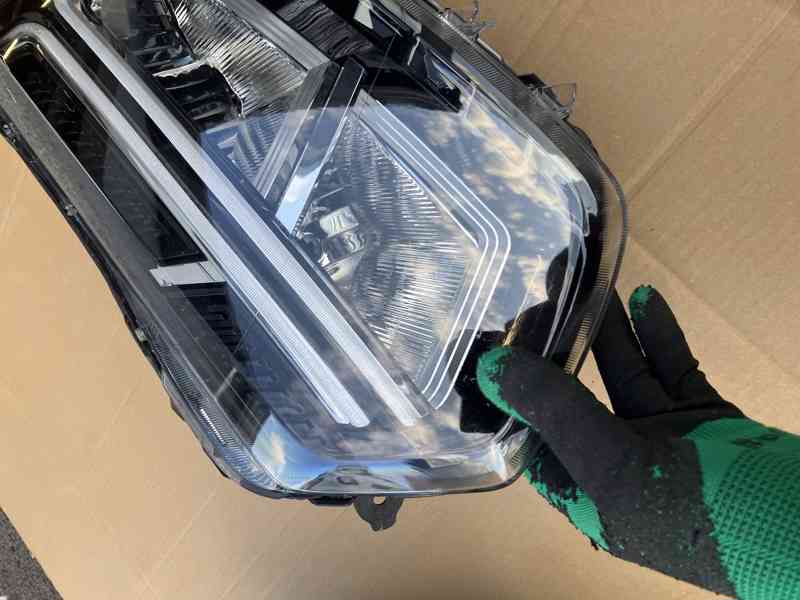 predni svetlo svetla dacia Duster ll 2 lift 21-24 - foto 10