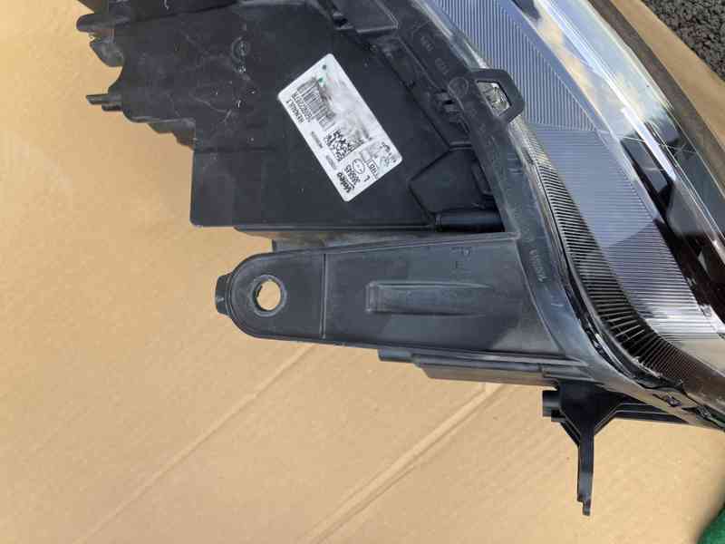 predni svetlo svetla dacia Duster ll 2 lift 21-24 - foto 13