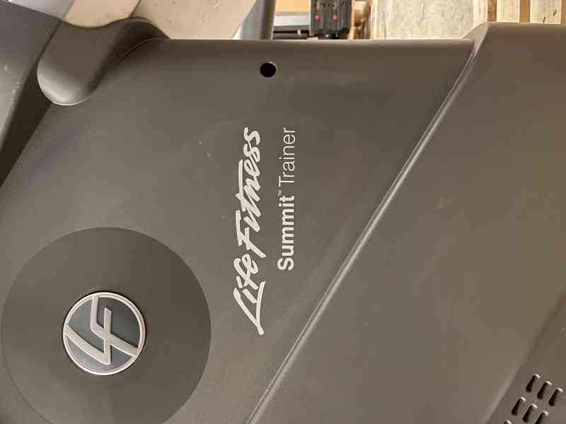 Life Fitness Summit Trainer - foto 3