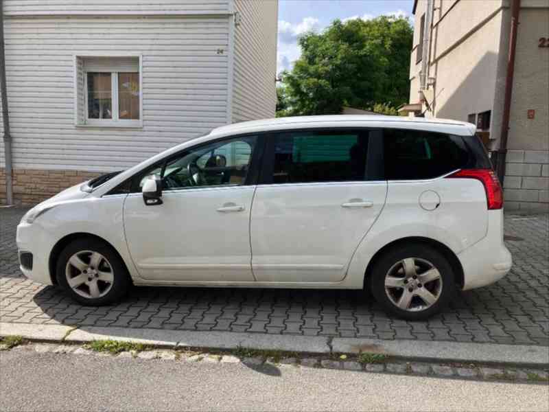 Peugeot 5008 2,0 HDi 110 kW, r.v. 2015, super s - foto 10
