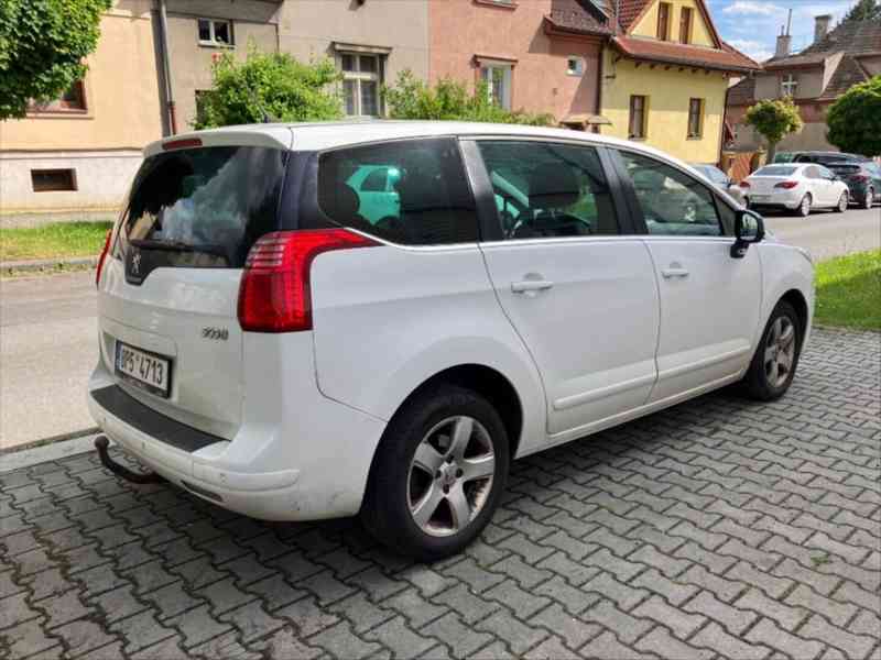 Peugeot 5008 2,0 HDi 110 kW, r.v. 2015, super s - foto 14