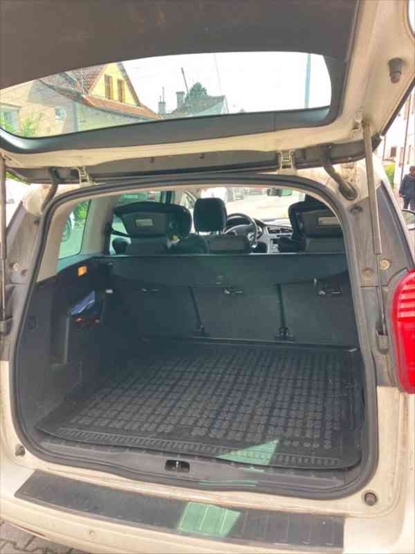 Peugeot 5008 2,0 HDi 110 kW, r.v. 2015, super s - foto 4