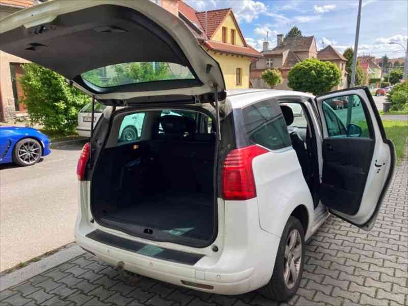 Peugeot 5008 2,0 HDi 110 kW, r.v. 2015, super s - foto 9