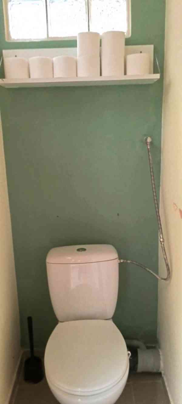 Loftový byt 1+1 (30 m2), pro 1-2 studenty/ky, RD, centrum - foto 8