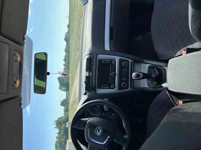 Škoda Octavia 2 1.6 TDI 77kw - foto 5
