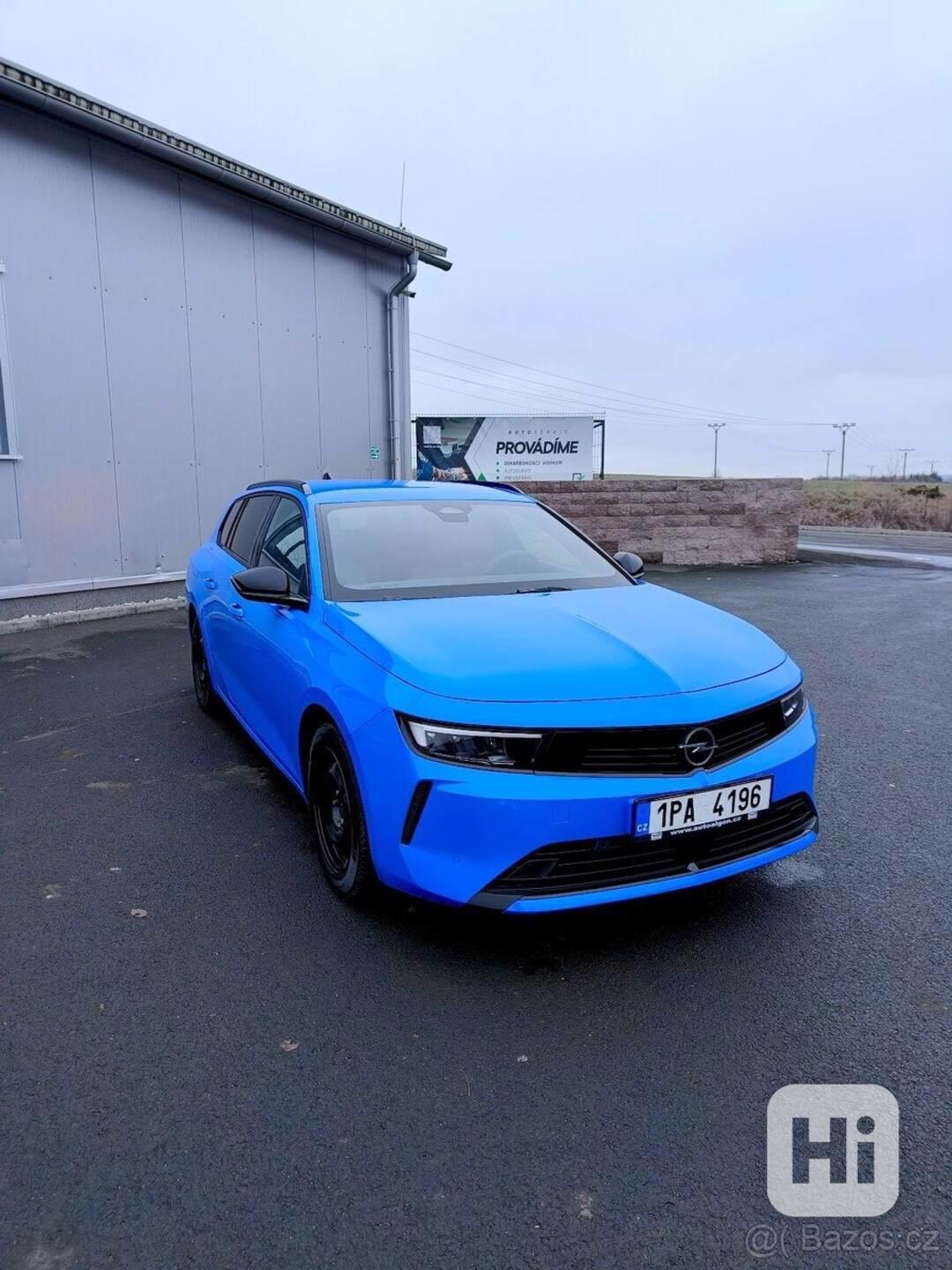 Opel Astra 1,2   96kw MT6 - foto 1