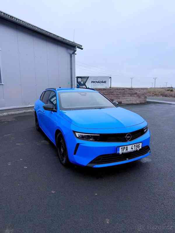 Opel Astra 1,2   96kw MT6 - foto 1