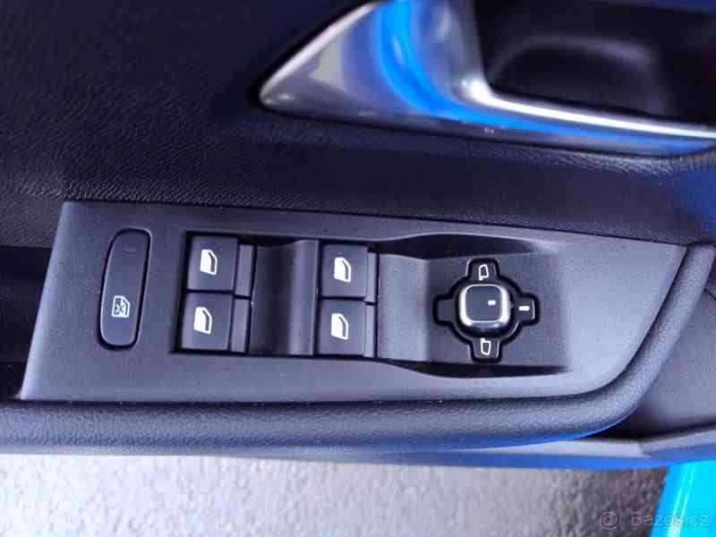 Opel Astra 1,2   96kw MT6 - foto 10