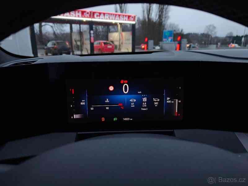 Opel Astra 1,2   96kw MT6 - foto 19