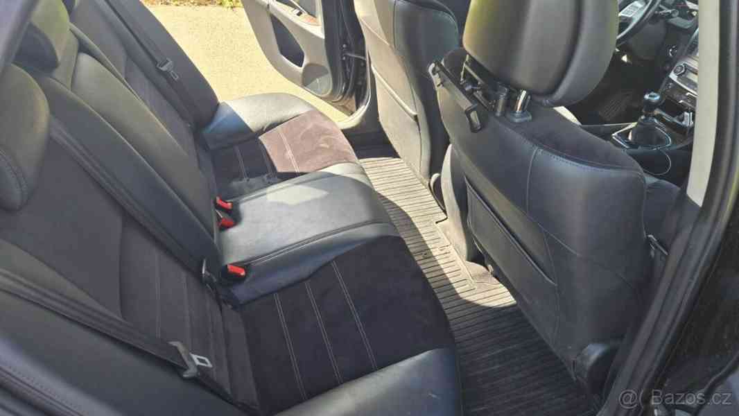 Toyota Avensis 2,0 TDI nafta - foto 16