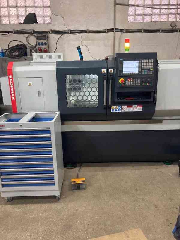 CNC soustruh TOKARKA CKT 400/1000 - foto 1