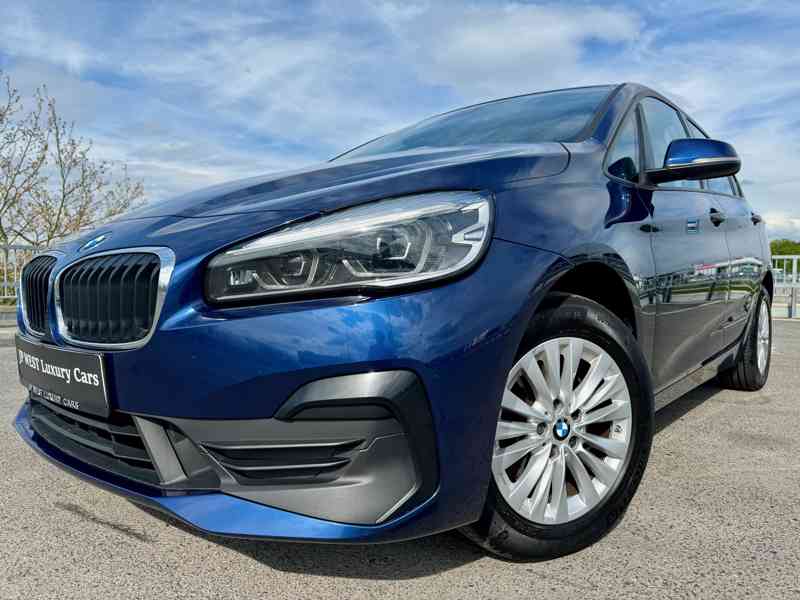 BMW 218d Automat,LED,KeyLess,Navi,Vyhř.Sedačky,El. kufr,zimK - foto 1