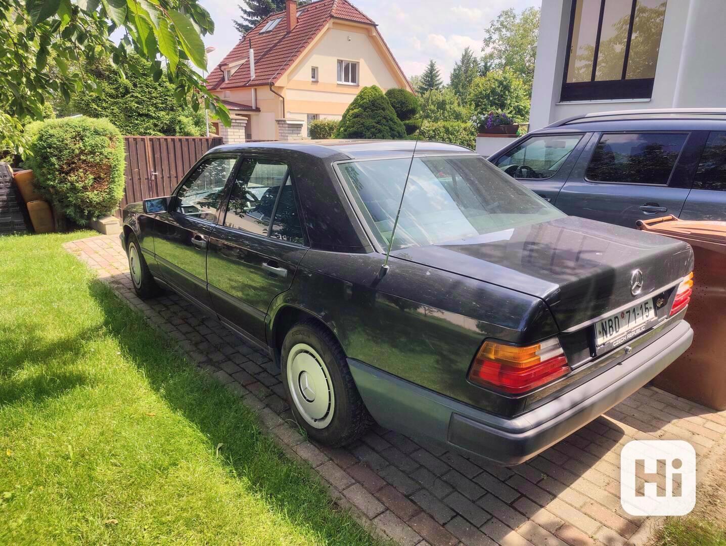 MERCEDES BENZ 124 (rok 1987) - foto 1