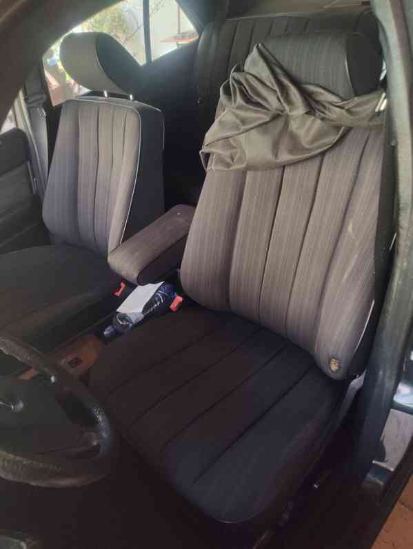 MERCEDES BENZ 124 (rok 1987) - foto 16