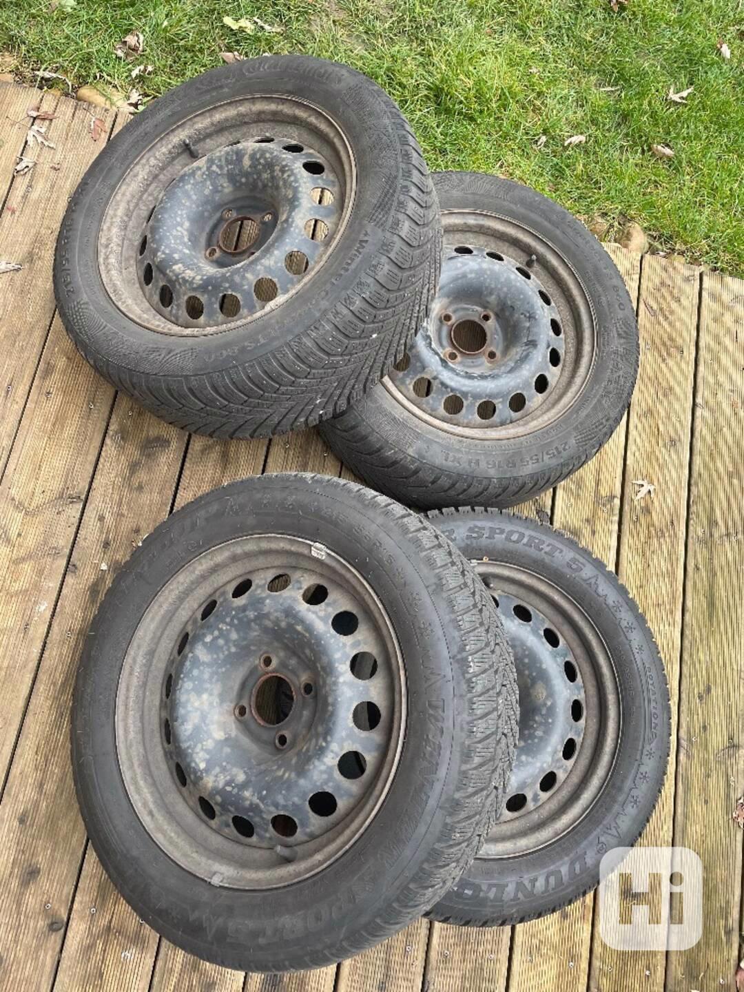 Zimní pneu 215/55 R16 s plech. disky na Peugeot Partner - foto 1