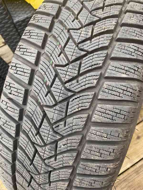 Zimní pneu 215/55 R16 s plech. disky na Peugeot Partner - foto 5