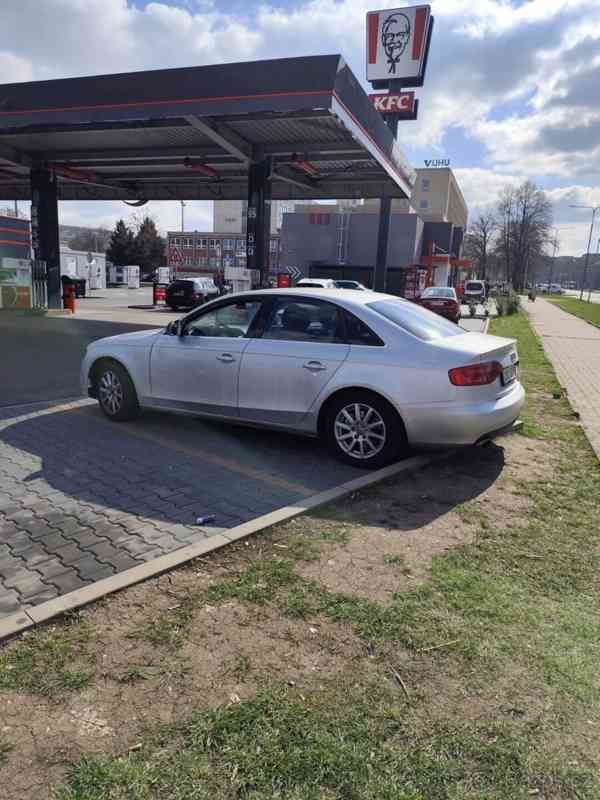 Audi A4 2,7   B8 TDI 140Kw Automat - foto 7