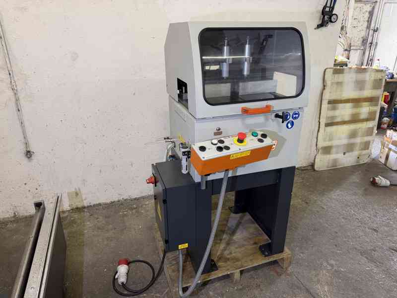 elumatec TS 161/30 Stolní pila  - foto 5