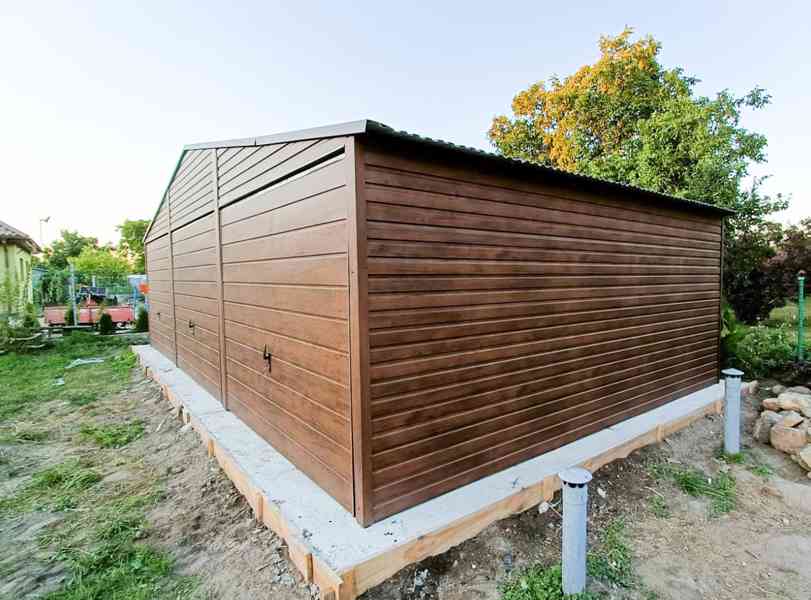 Plechová garáž 9x6m sedlová střecha 3x výklopná vrata TS258 - foto 2
