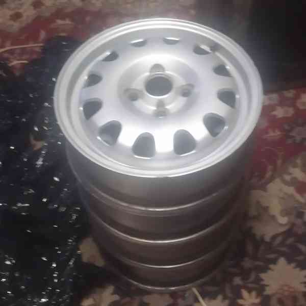 Juniorbuggy 14 4x100 a díly autokros  - foto 1