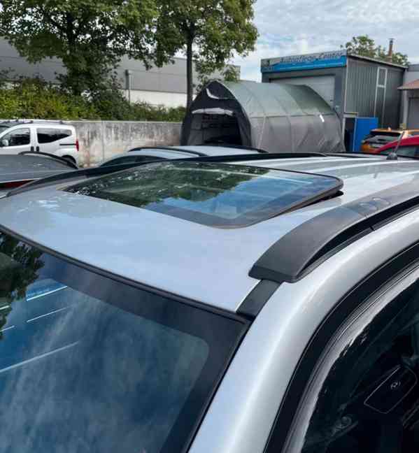 Suzuki Grand Vitara 2.0i Comfort+ benzín 103kw - foto 21