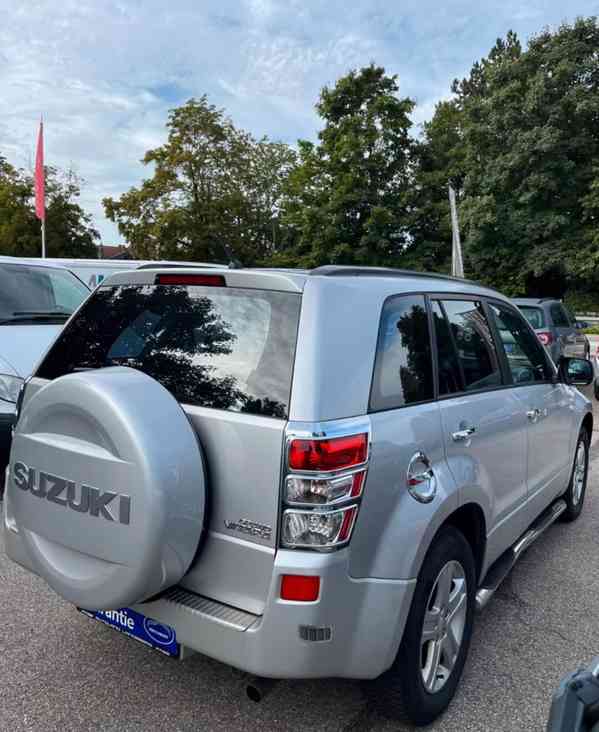 Suzuki Grand Vitara 2.0i Comfort+ benzín 103kw - foto 7