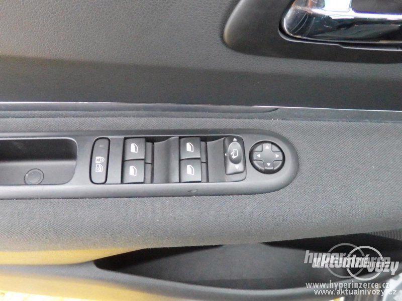 Peugeot 5008 1.6, nafta, automat, r.v. 2014, navigace - foto 8