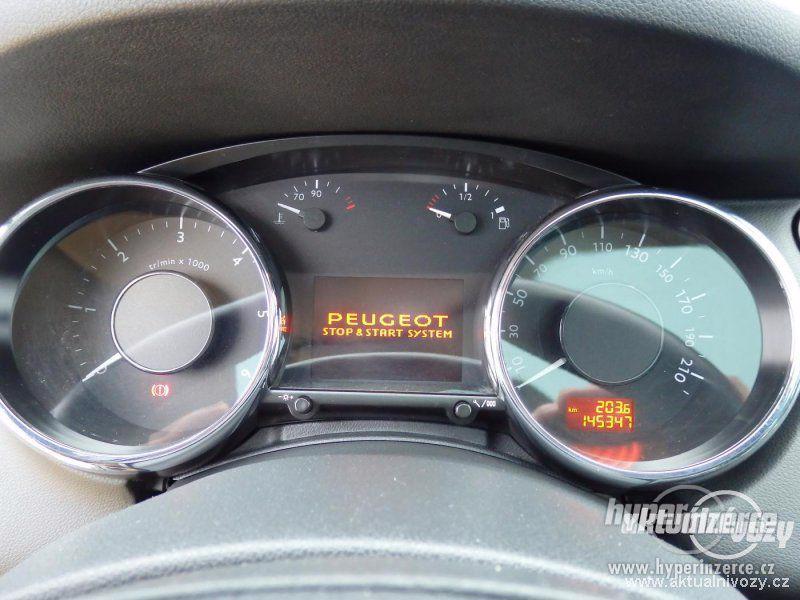 Peugeot 5008 1.6, nafta, automat, r.v. 2014, navigace - foto 20
