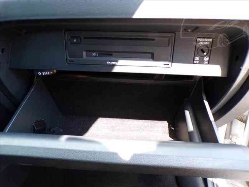 Škoda Octavia 1,6 TDI DIGI.KLIMA - foto 14