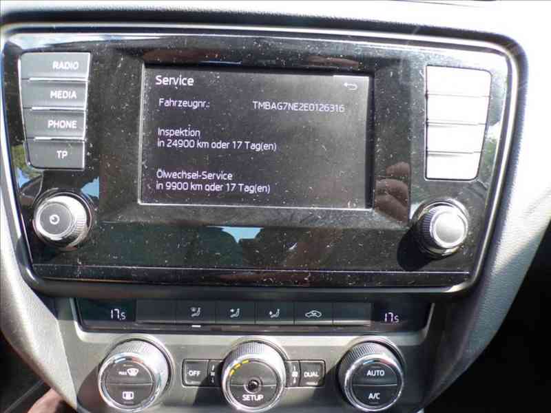 Škoda Octavia 1,6 TDI DIGI.KLIMA - foto 16