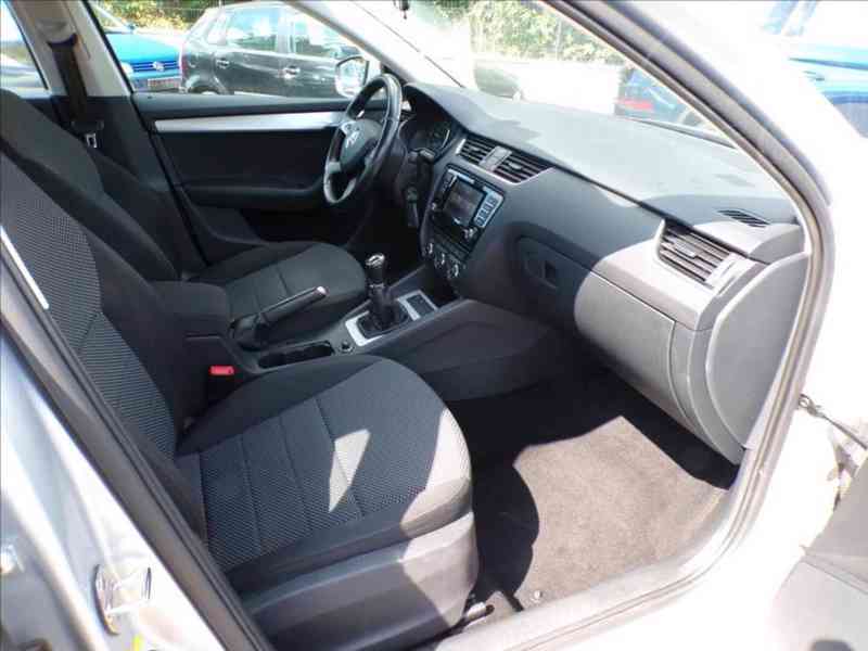 Škoda Octavia 1,6 TDI DIGI.KLIMA - foto 13