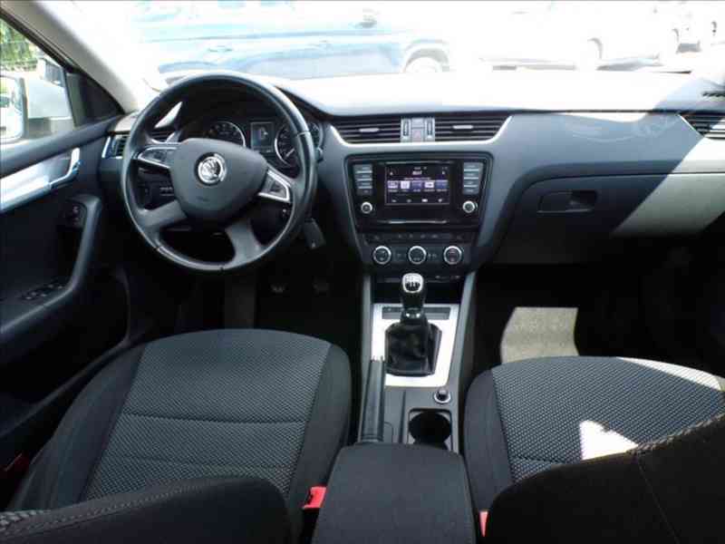 Škoda Octavia 1,6 TDI DIGI.KLIMA - foto 5