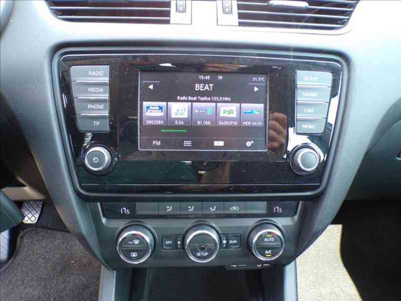 Škoda Octavia 1,6 TDI DIGI.KLIMA - foto 7