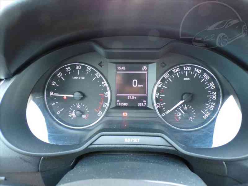 Škoda Octavia 1,6 TDI DIGI.KLIMA - foto 6